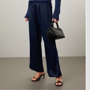 Satiny Simple DONNI. Pant